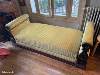 Banquette ancienne avec rangement