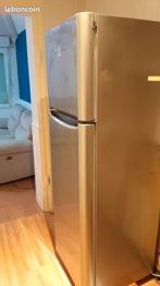 Réfrigérateur congélateur indesit