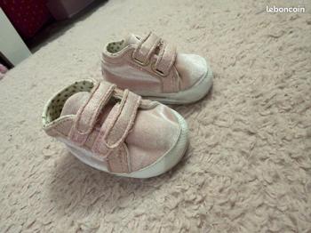 Chaussures bebe 3-6 mois