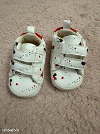 Chaussures bebe 3 -6 mois